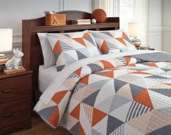 Signature Design By Ashley® Layne Gray/Orange Full Coverlet Set -Bedding Store aec8c8a8 7bac 4dfa 959d 632bcd21c53c